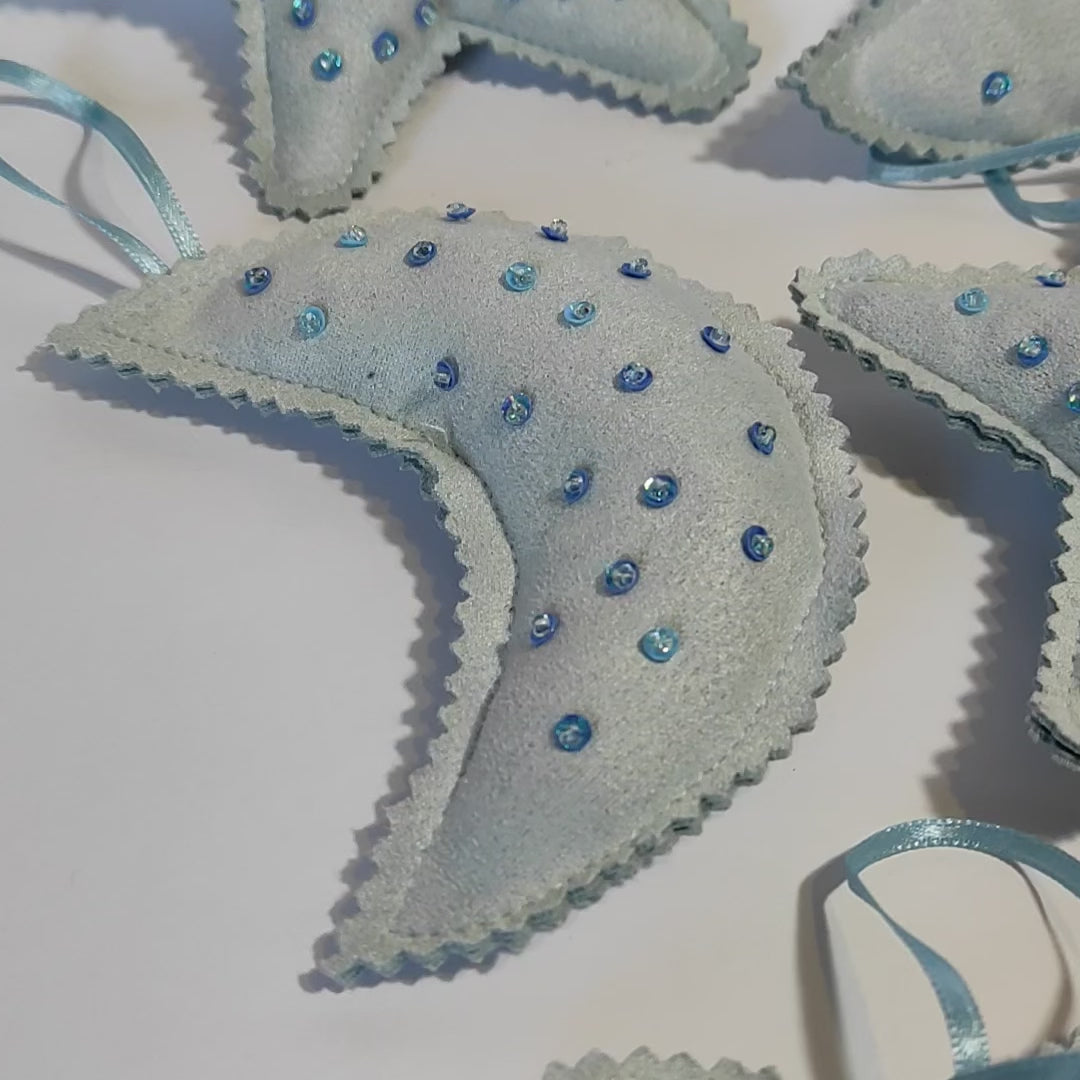 Adorno Navideño gamuzado celeste